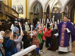 Poświęcenie świec dzieciom komunijnym, 06.03.2022